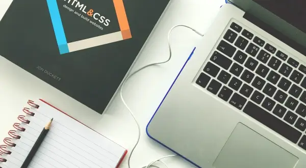 Co to jest platforma edukacyjna? Zrozumienie, funkcje i przykłady